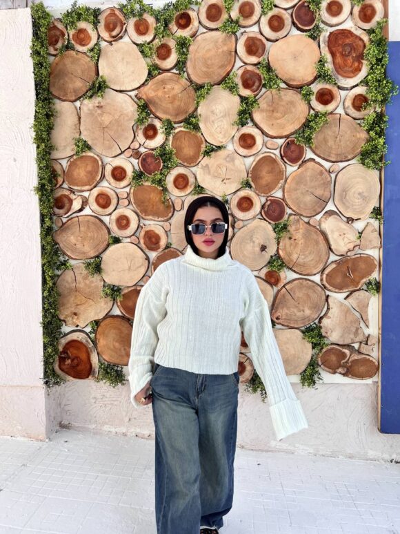 ANNA FASHION Crop Pullover - Image 12