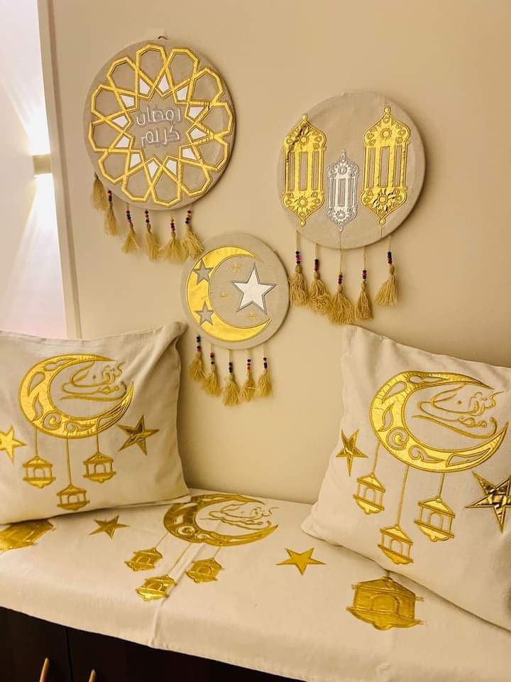 Handmade Embroidery runner set + 2 cushion covers, size: 45*45 150 cm multi-colored tablecloth